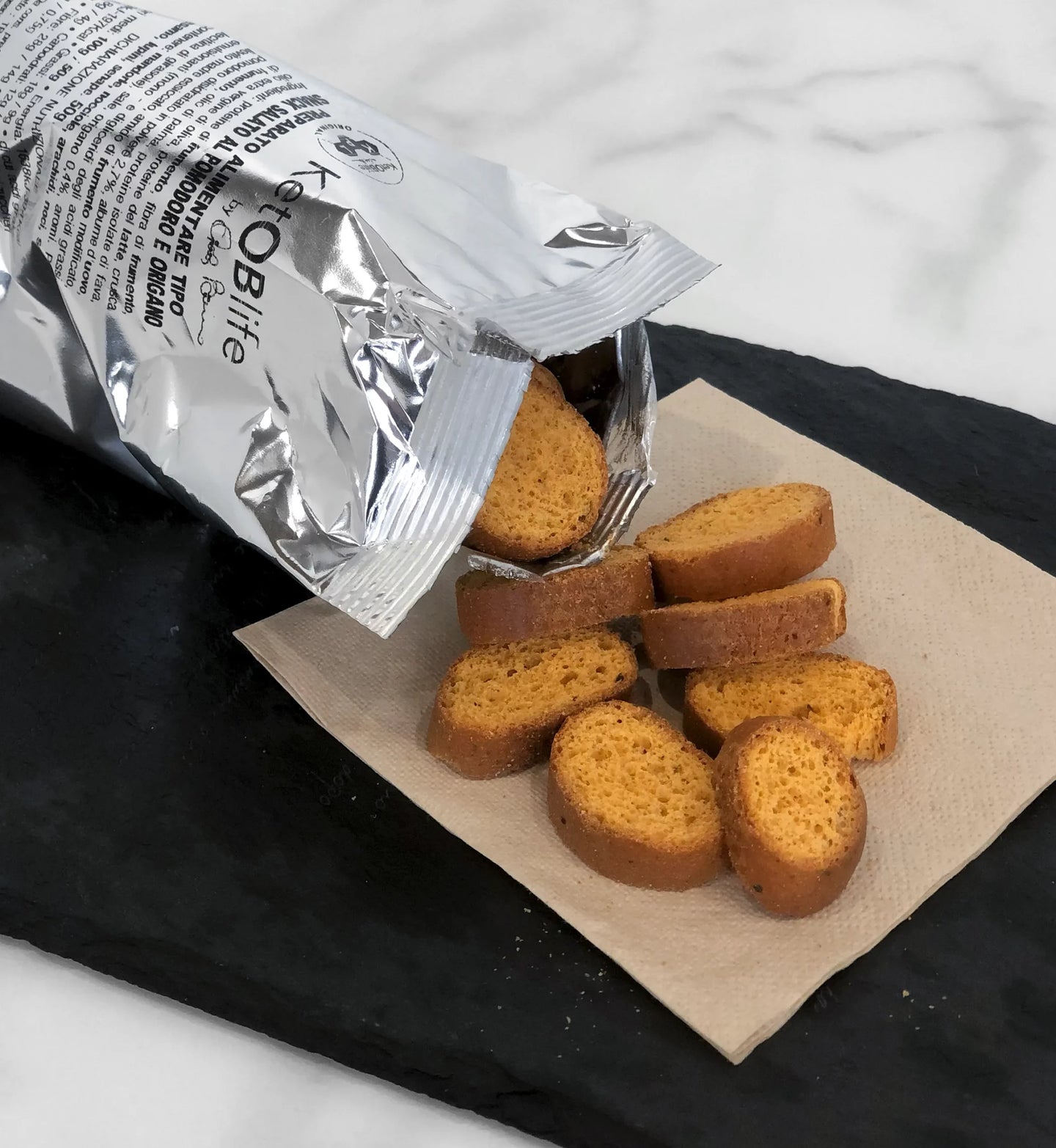 Crostini pomodoro e origano